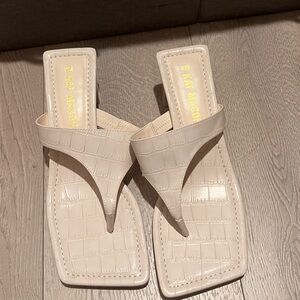 Kat Maconie Everyday White Croc Embossed Heels Size 40